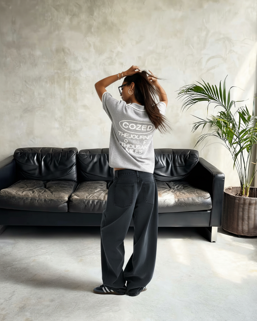 Gray cozed knitted